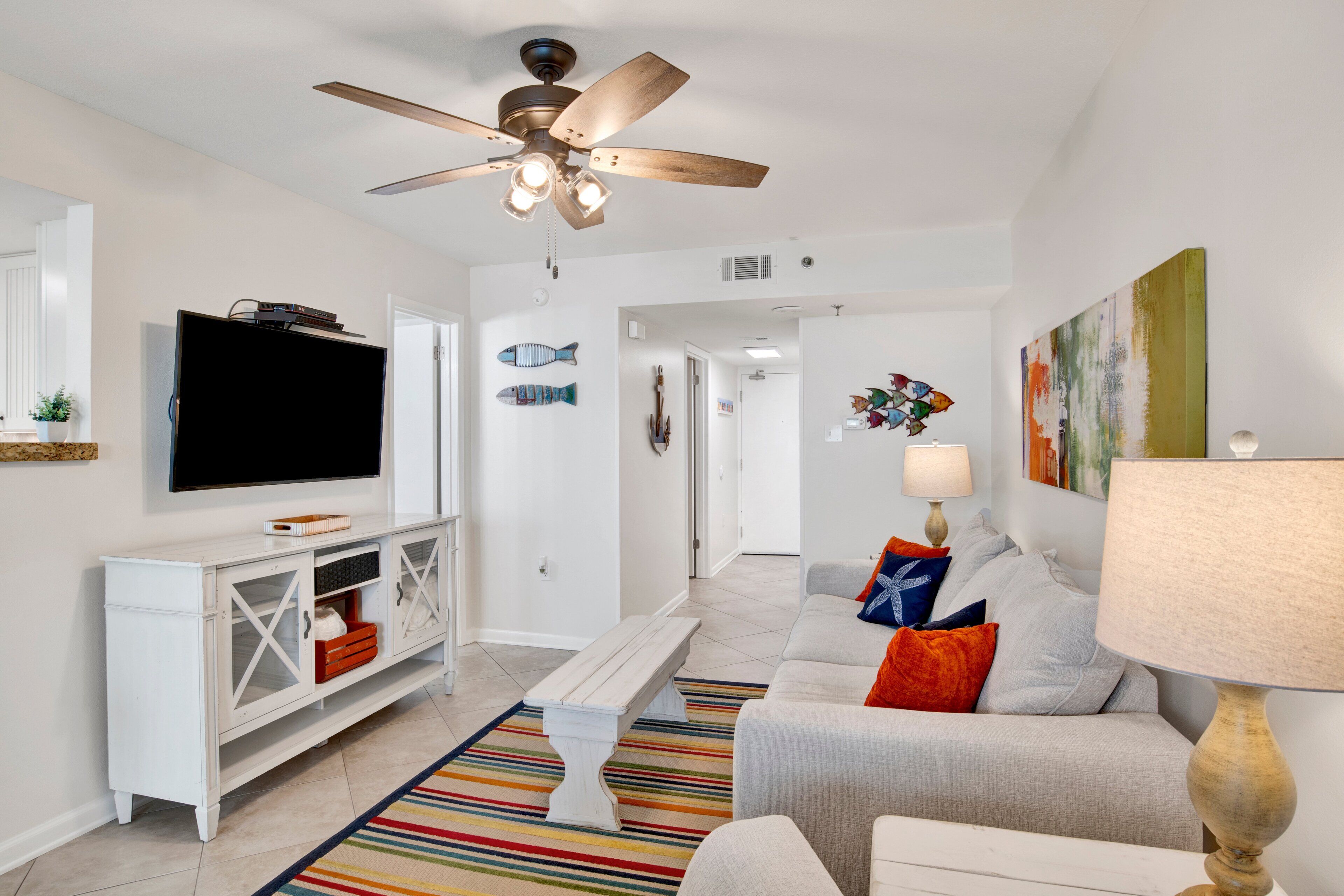 Beachfront 1br @ Phoenix Iii  Sleeps 4  Stunning Views, Balcony, Pools & Beach Access - Alabama