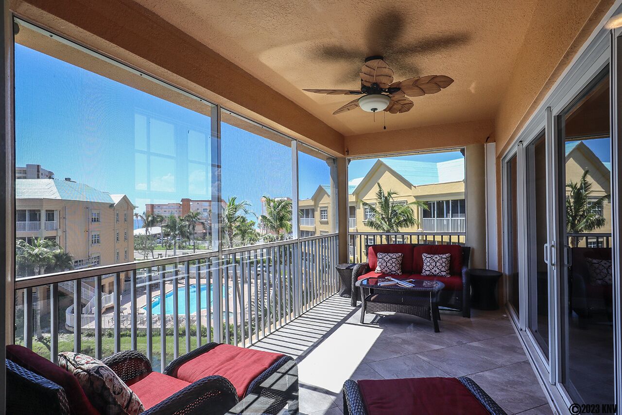 A+RATED 3B/2B ISLAND CONDO - BELLA LAGO 444 - WALK TO BEACH