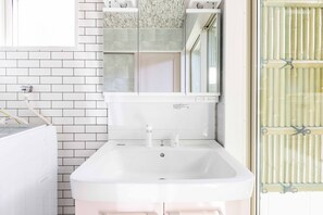 Design-villa | Badeværelse | Hjemmesko