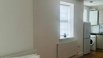 Studio | Free WiFi, bed sheets