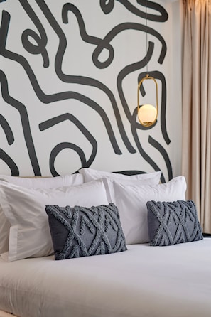 Comfort Double Room | 1 bedroom, premium bedding, in-room safe, iron/ironing board
