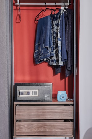 Executive Penthouse | 1 bedroom, premium bedding, in-room safe, iron/ironing board