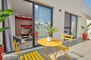 Executive Penthouse | Terrace/patio