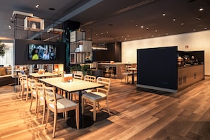 Daily buffet breakfast for a fee - Intercityhotel Paderborn (Paderborn)