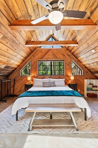 This apartment is a 1 bedroom(s), 1 bathrooms, located in Shaver Lake, CA.