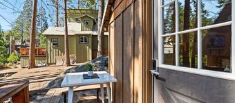 Raccoons Hallow is a cute studio apartment centrally located in the heart of Shaver Lake