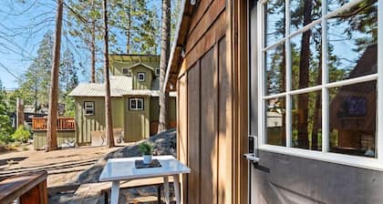 Raccoons Hallow is a cute studio apartment centrally located in the heart of Shaver Lake