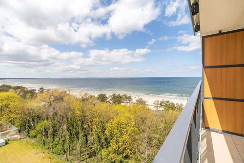 Stylish Studio with Balcony | Parking | Close to the Beach