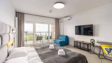 Strykjärn/strykbräda, wi-fi och sängkläder