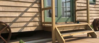 Luxury Shepherd's Hut with woodburner
