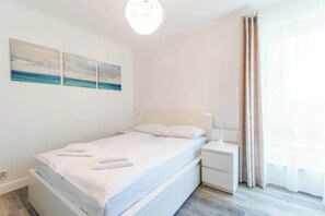 1 bedroom, iron/ironing board, WiFi, bed sheets - Książąt Pomorskich 3|Fashionable Apartment|Parking (Miedzyzdroje)