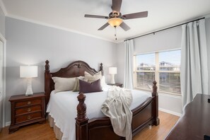 2 bedrooms, iron/ironing board, free WiFi, bed sheets - "Marabella" Condo, Golf Cart, Miramar Beach, Pool, Deeded Beach Access (Miramar Beach)