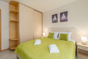 1 bedroom, iron/ironing board, WiFi, bed sheets