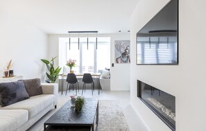 Smart-TV, Kamin
