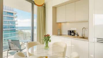 Kühlschrank, Herdplatte, Geschirrspüler