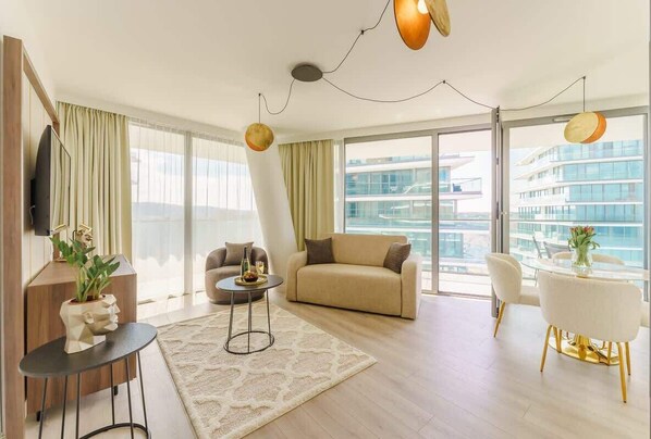 Télévision, espaces bureaux