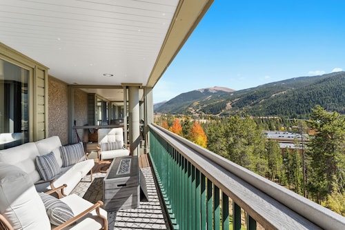 Private Balcony w/ Mountain Views of Keystone Resort & Great Shared Amenities