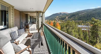 Private Balcony w/ Mountain Views of Keystone Resort & Great Shared Amenities