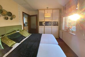 1 makuuhuone, silitysrauta/-lauta, Wi-Fi, vuodevaatteet