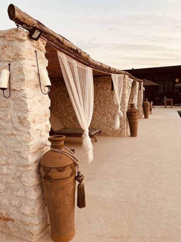 Exterior - Ali Baba Infinity (Moulay Bouzarqtoune)