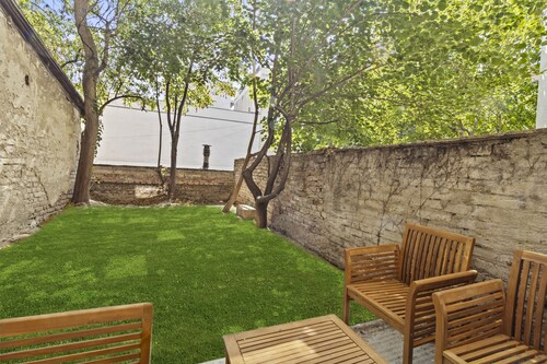 Stylish Apartments near AKH