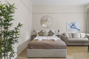 Leilighet | Individuelt dekorert, individuelt innredet og skrivebord for bærbar PC