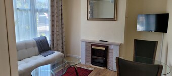 Bright & Homely Apartment