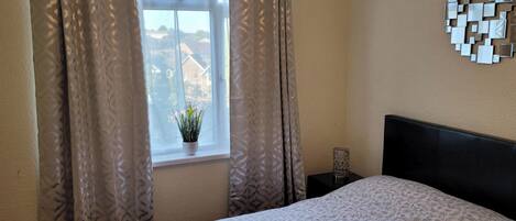 1 間睡房、熨斗/熨衫板、免費 Wi-Fi、床單