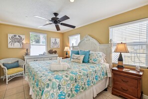 4 bedrooms, iron/ironing board, WiFi, bed sheets