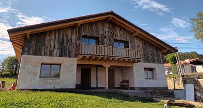Lastoetxe. Casa Rural a 10 min de san Juan de Gaztelugatxe y 20 min de Bilbao