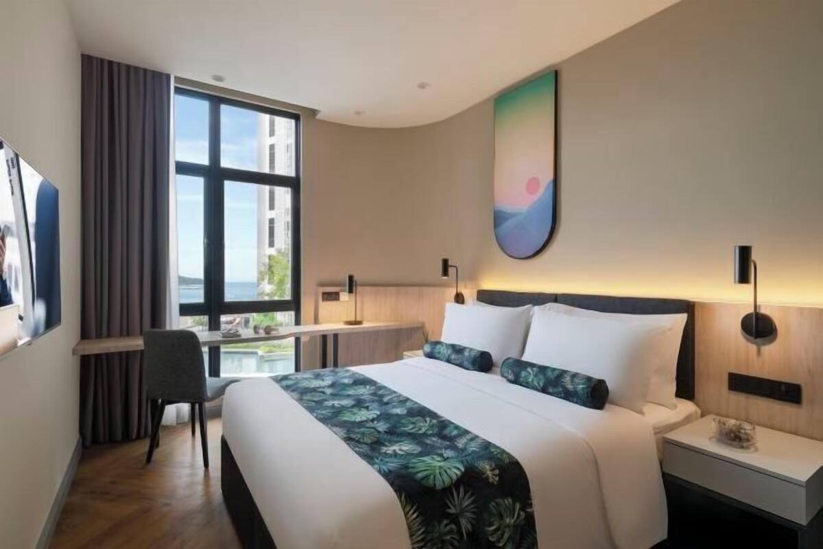 In-room safe, desk, laptop workspace, blackout curtains