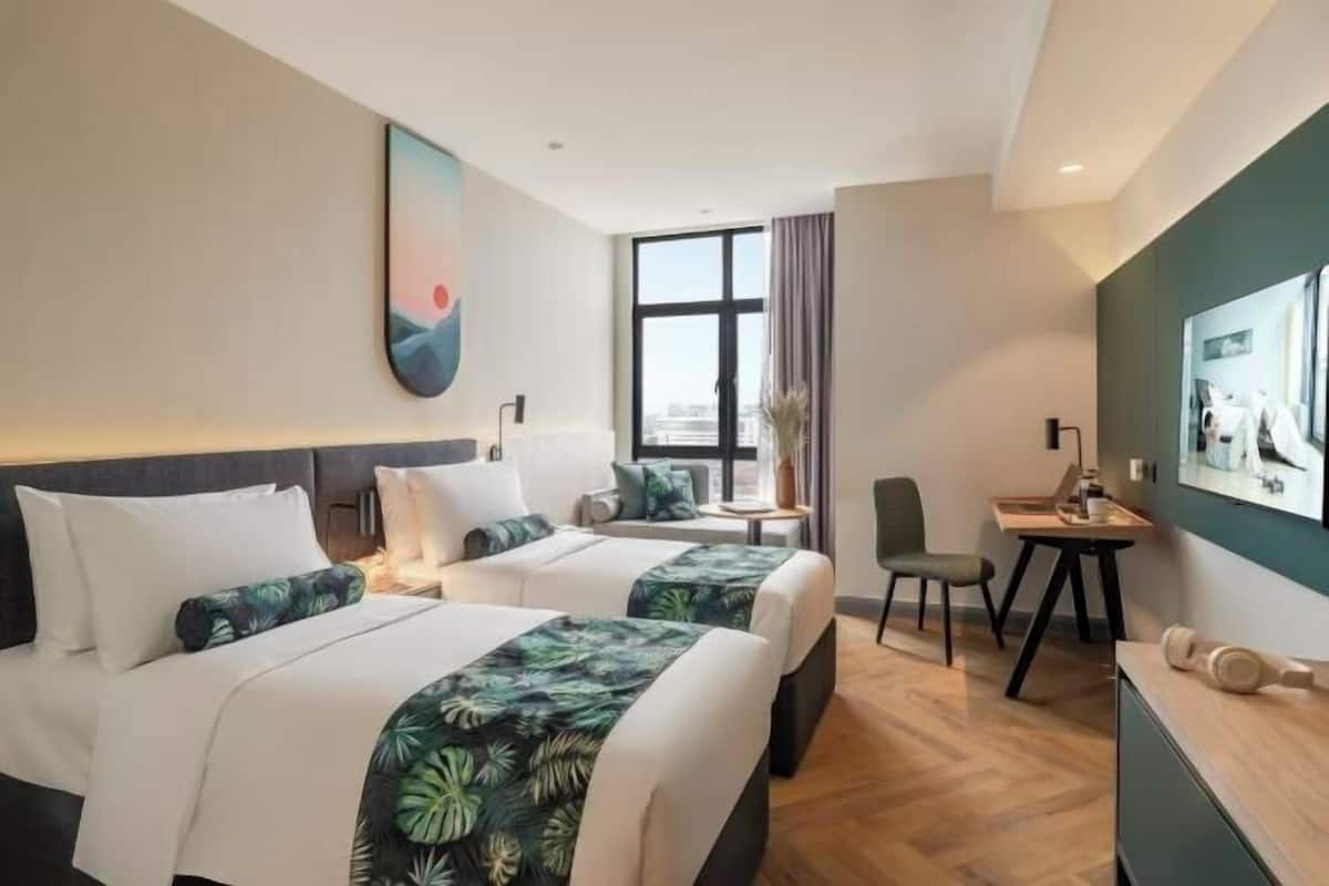 1 bedroom, in-room safe, desk, laptop workspace