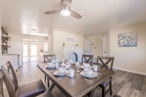 Dining - Bradenton Intercoastal Living - close to beaches (Bradenton)