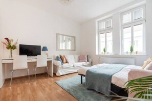 3 bedrooms, individually decorated, individually furnished