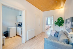 3 bedrooms, individually decorated, individually furnished