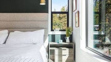 3 Schlafzimmer, Schreibtisch, Bügeleisen/Bügelbrett, Reisekinderbett