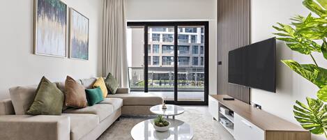 豪華公寓 | 起居區 | 55-吋智慧型電視、有線頻道、Netflix、串流服務