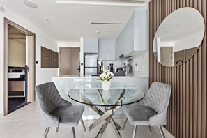 Deluxe appartement | Dineerruimte