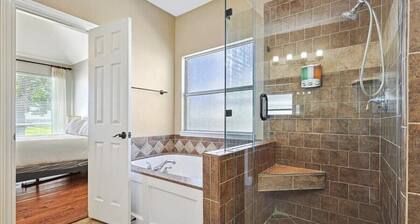 The Best of Lakeside Living - Luxury at its Finest