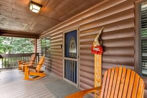 Terrace/patio - View-ti-Ful Spendor - Gorgeous Mountain Views - (Ellijay)