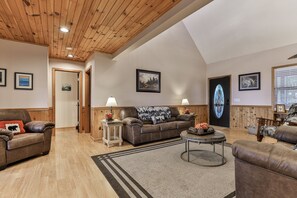 Smart TV, fireplace, foosball, books