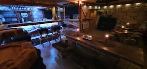 Bar (in der Unterkunft)