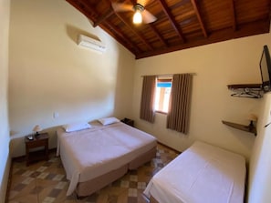 Familienchalet | Zimmersafe, kostenloses WLAN, Bettwäsche