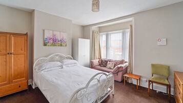 Rumah Comfort | 4 kamar tidur, setrika/meja setrika, Wi-Fi gratis, dan seprai linen