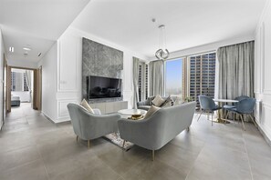 Deluxe Apartment | Living area
