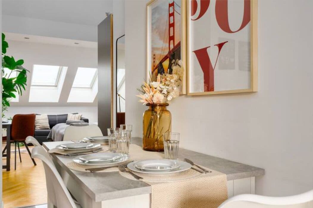 公寓 | 私人厨房 | 冰箱、烤箱、意式浓缩咖啡机、茶具/ 咖啡用具