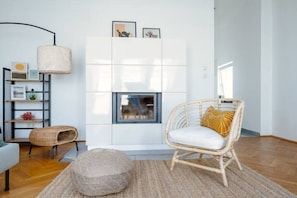 Decoración personalizada, muebles diferentes y escritorio