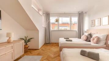 Apartment | Individually decorated, individually furnished, desk, blackout curtains