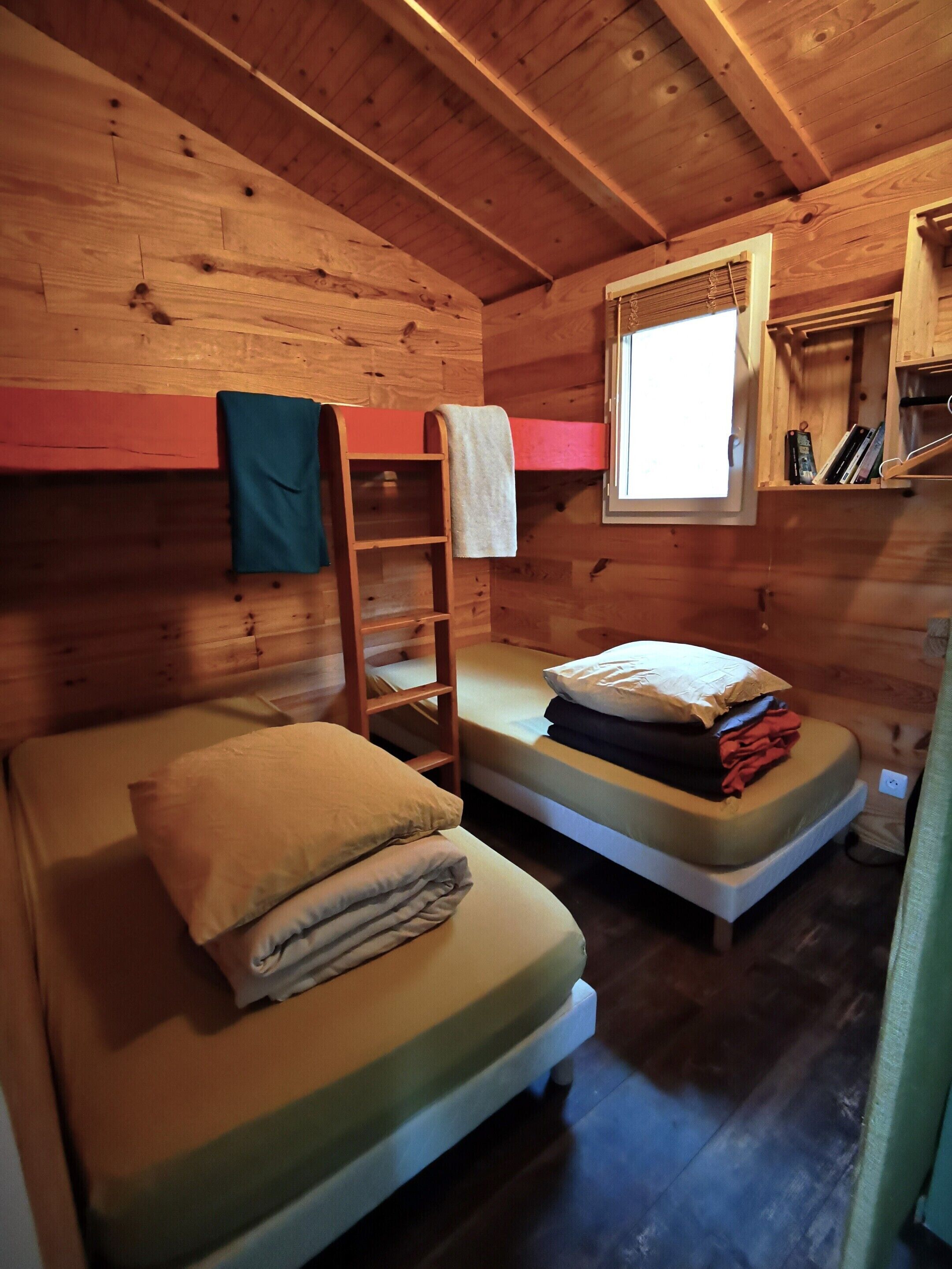 1 chambre, bureau, lit parapluie, Wi-Fi gratuit