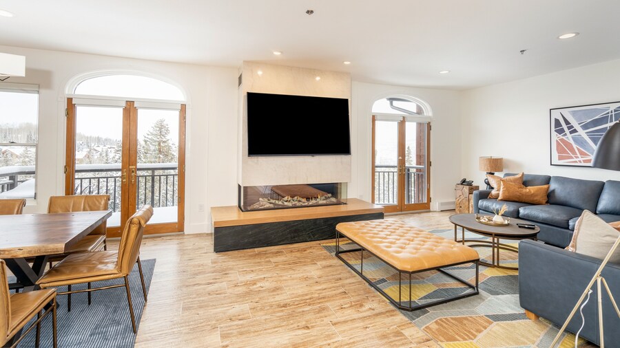 Bear Creek Lodge 411 4 Bedroom Condo by Alpine Lodging Telluride